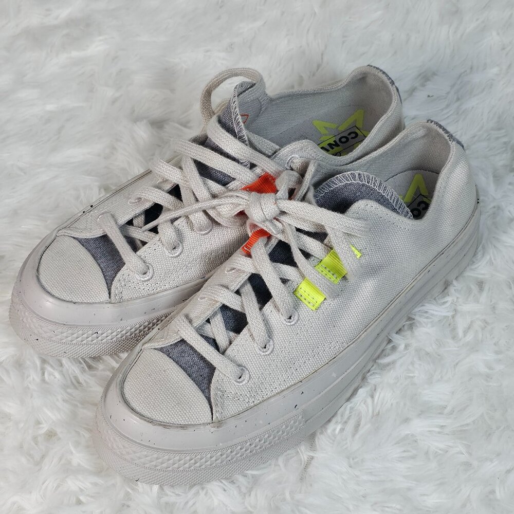 Like new Converse Chuck 70 Ox Canvas Renew 168618C Pale Putty Women's Size 8